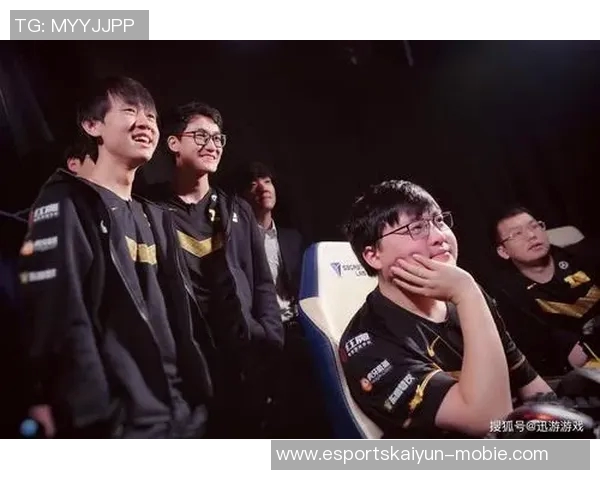 S15LOL赛事分析聚焦RNG选手个人能力与团队协作的深度探讨